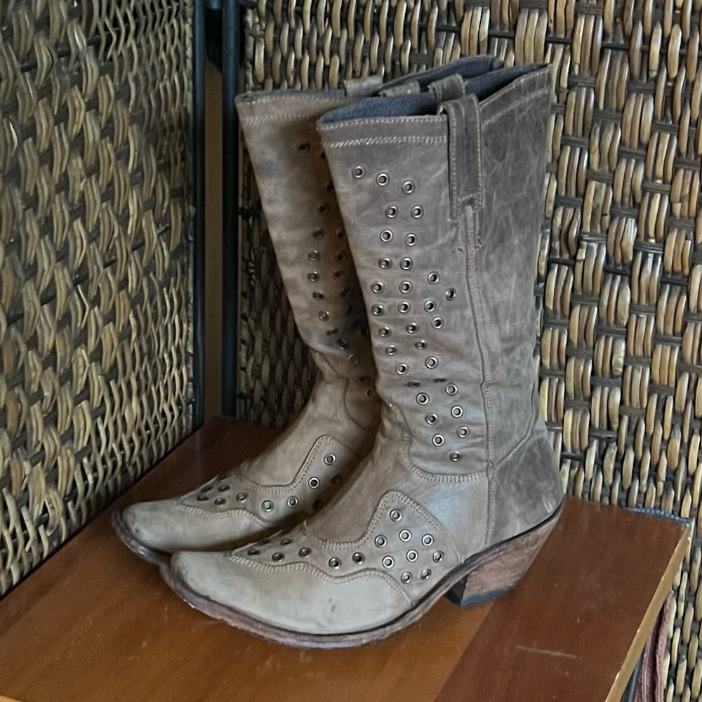 LIBERTY Black Riveted Leather Cowgirl Boots Women’s 9 - Picture 2 of 7
